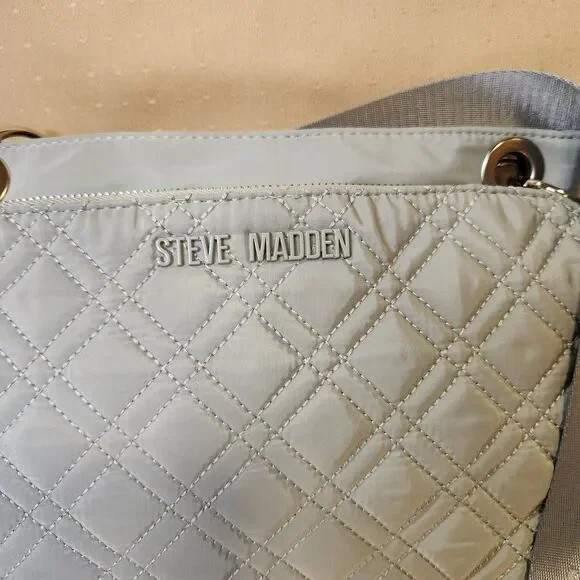 STEVE MADDEN Light Blue Tan Inside Quilted Crossbody Purse Adjustable Strap - Picture 2 of 10